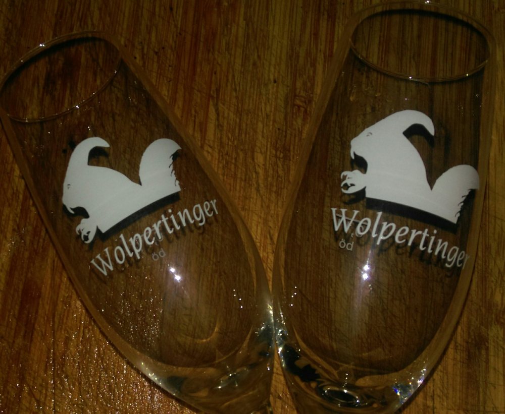 champagne-glass-wolpertinger