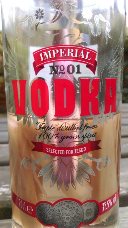 rhubarb_infused_vodka