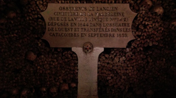 tombstone_catacombs_of_paris
